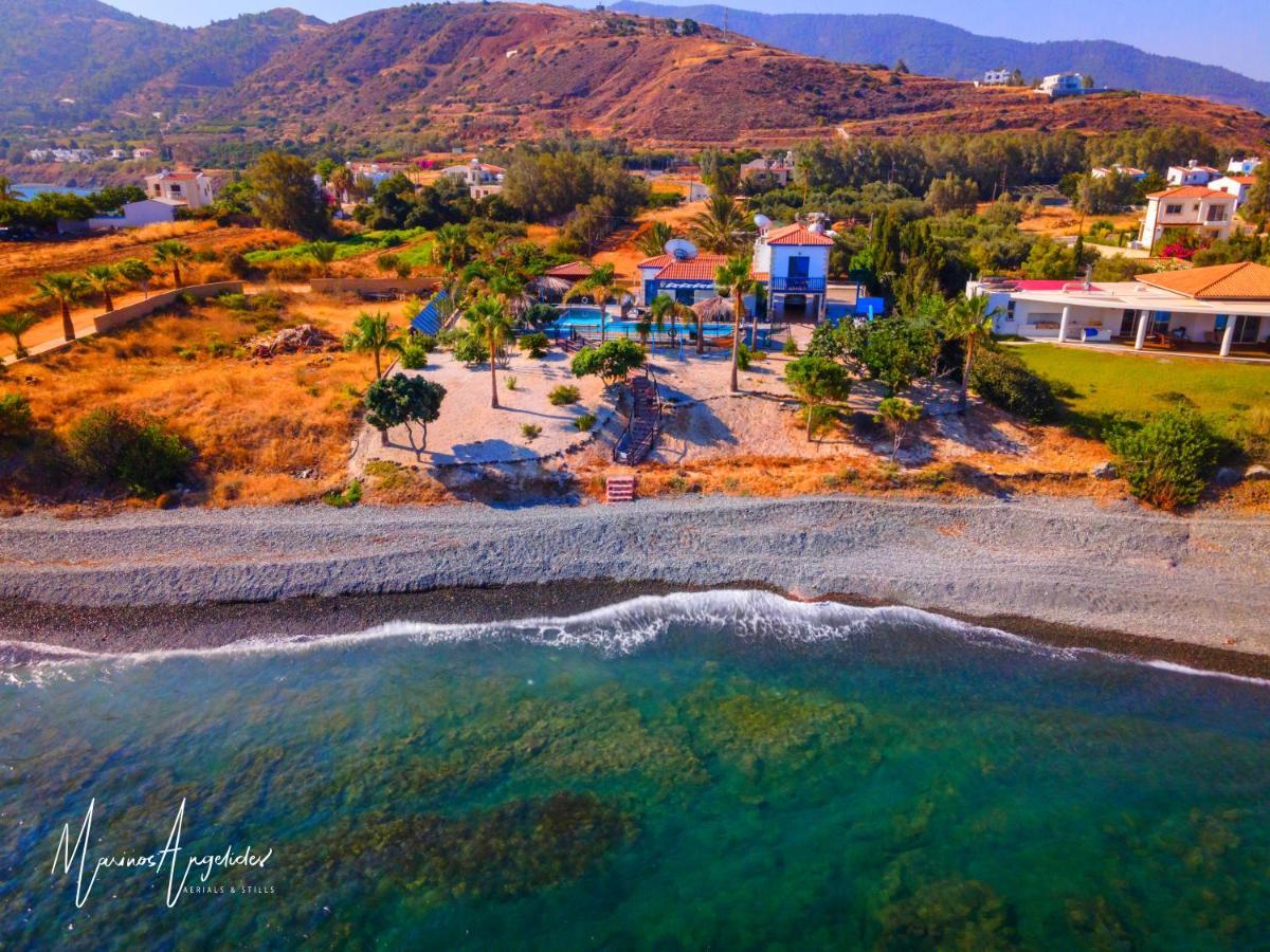 Astrofegia Beachfront Villa Pomos Exteriér fotografie