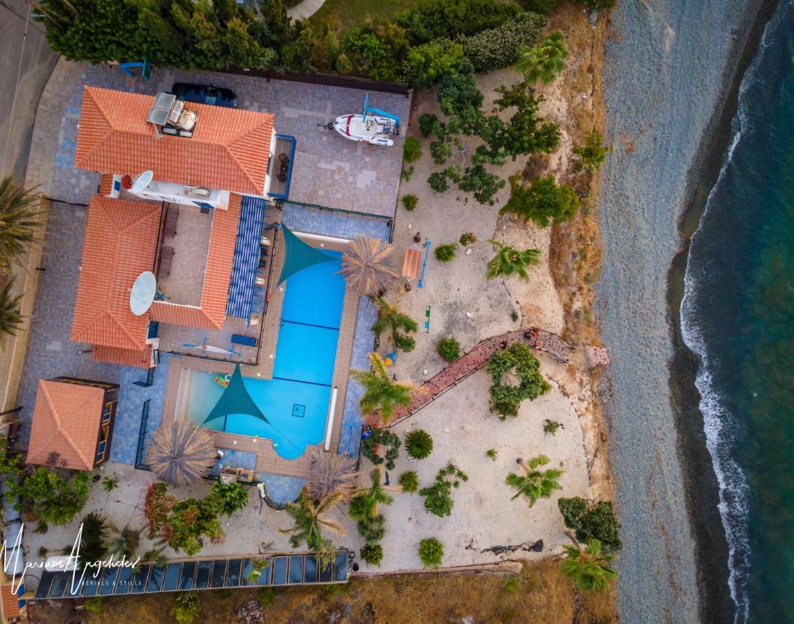 Astrofegia Beachfront Villa Pomos Exteriér fotografie