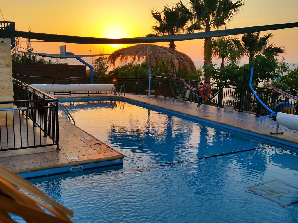 Astrofegia Beachfront Villa Pomos Pokoj fotografie