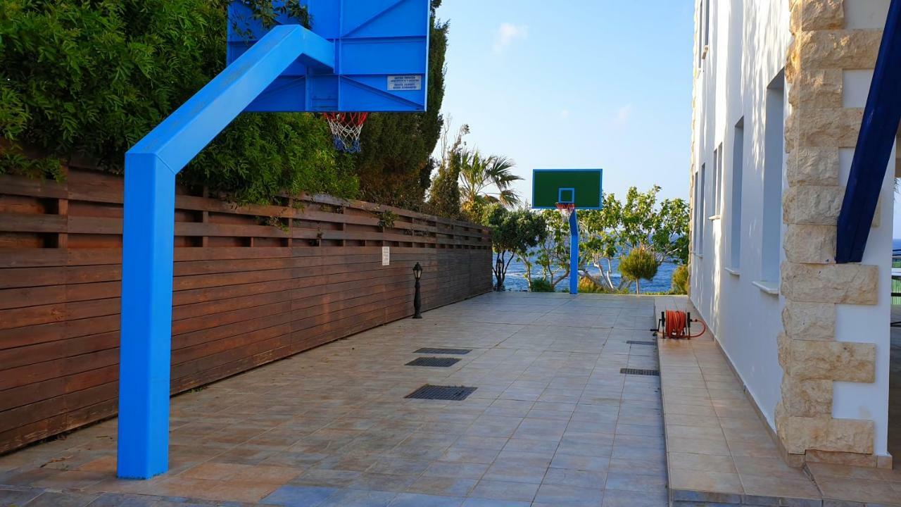 Astrofegia Beachfront Villa Pomos Exteriér fotografie